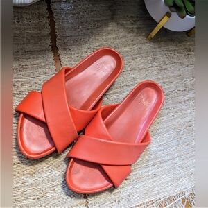 Beek Rhea Crisscross Platform Slide Sandal POPPY 
Size 9